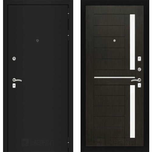 Входная дверь Labirint Classic Шагрень черная 02 Венге 880x2050, открывание правое